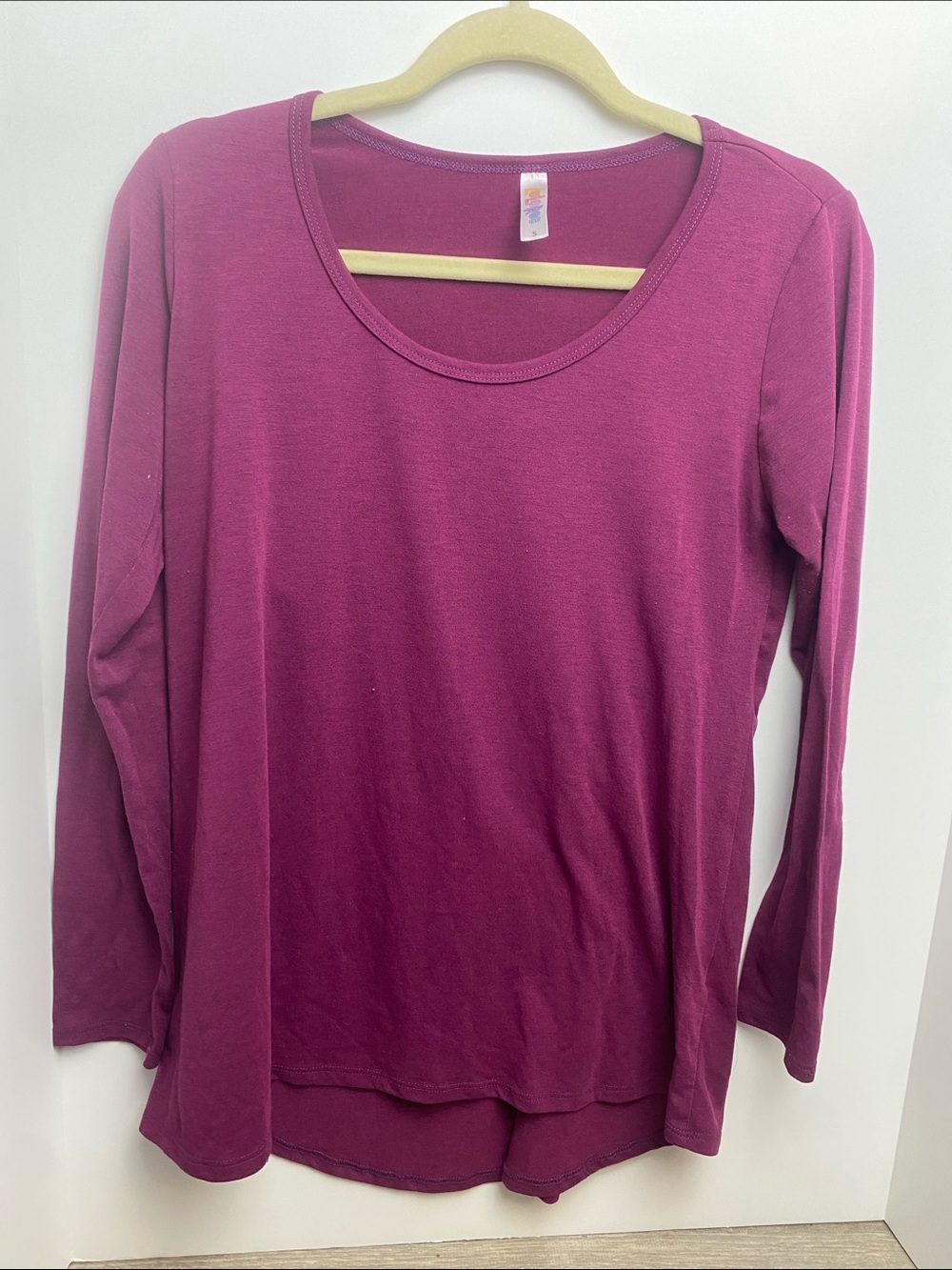 LuLaRoe Long Sleeve Scoop Neck Top - Plum Berry